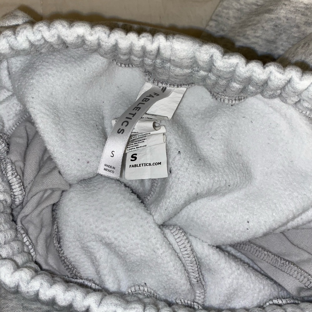 Fabletics Joggers S - Picture 2 of 3